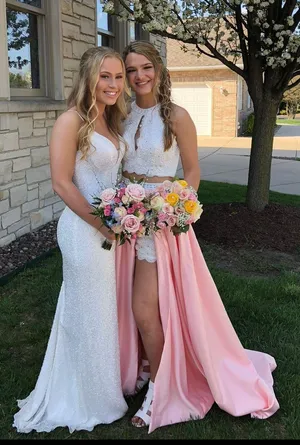 Sherri Hill White Prom Dress thumbnail 11
