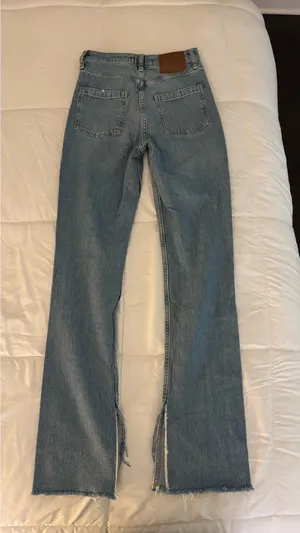 Zara jeans  thumbnail 2