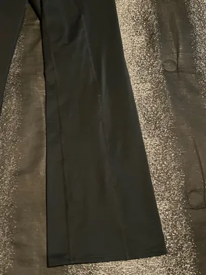 Womens medium Under Armour Fitted ColdGear Black Flare Athletic Pants thumbnail 5