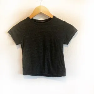 Brandy Melville grey crop top thumbnail 2