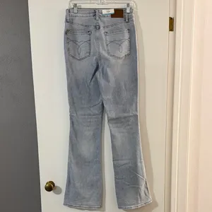 Judy Blue Light Wash Wide Leg Jeans - Pale Blue thumbnail 7