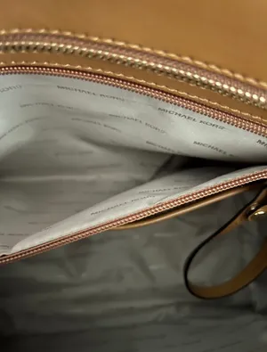 Michael Kors Tote Bag thumbnail 3