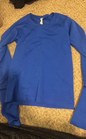 Lululemon Long Sleeve Cropped thumbnail 1