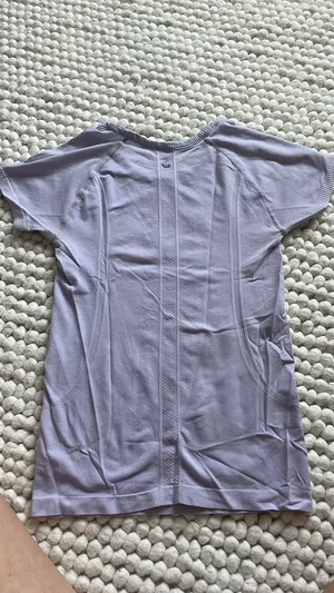 Lululemon Swiftly Tech Short Sleeve thumbnail 2