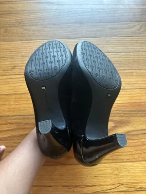 Giani Bernini Black Mary Jane Heels with Patent Strap thumbnail 8