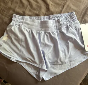 Lululemon Hotty Hot Short 2.5” thumbnail 1