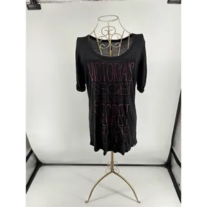 Victoria’s Secret Supermodel Essentials Black Logo Tee XS Y2K thumbnail 4