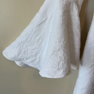Lilly Pulitzer Cotton Shift Dress 0 White Floral Bell Sleeve‎ Matelasse Bridal thumbnail 3