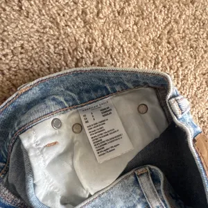 American Eagle ripped jeans  thumbnail 3