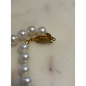 Vintage‎ White Faux Pearl Knotted Strand Necklace Gold Tone Filigree Clasp 24 In thumbnail 6