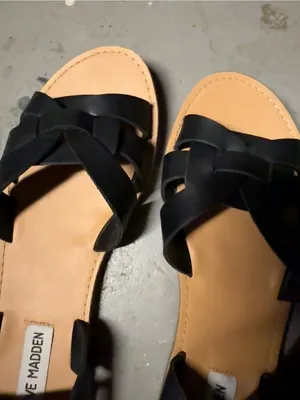 Steve Madden Women's 'SAAR' Black Sandals Size 7.5 NEW thumbnail 5