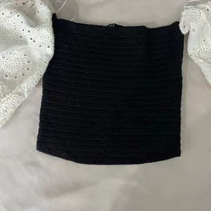 Zara Black Knit Top with White Sleeves thumbnail 3