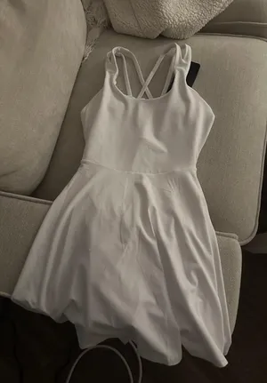 Dress thumbnail 3