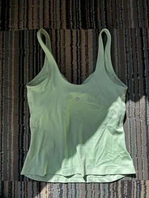 Lululemon tank top thumbnail 2
