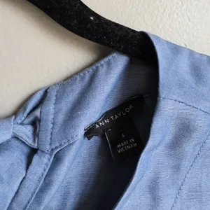 Ann Taylor Chambray Bow Tie Back Peplum Sleeveless Top Blouse Size Small thumbnail 5