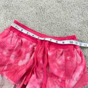 Lululemon Women’s Hotty Hot Short 2.5” in Tidal Trip Boom Juice/Boom Juice 4 thumbnail 10
