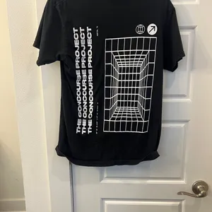 Comfort Colors The Concourse Project Black Graphic T-Shirt size small women’s thumbnail 2