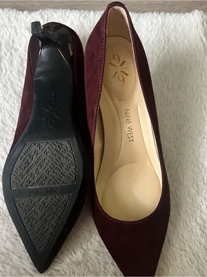 Nine West Burgundy Suede Heels size 6 thumbnail 8
