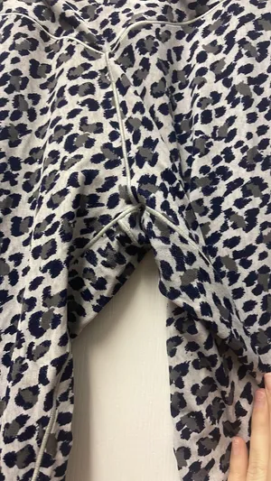 leopard print real me leggings thumbnail 2