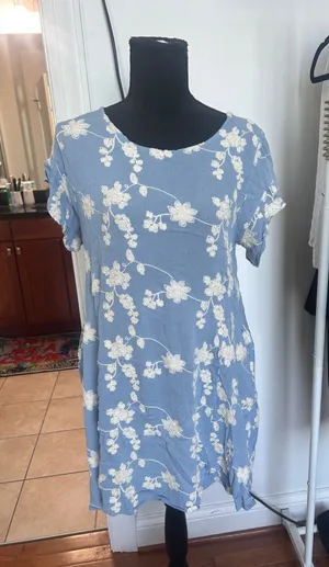 Blue and white flower dress thumbnail 1