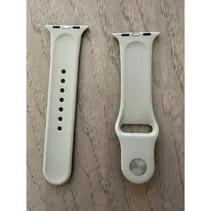 Apple Watch Light Gray Silicone Band thumbnail 2