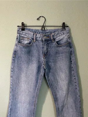Brandy Melville John Galt Low Rise Bootcut Jean Size Small 4/6 Light Wash Denim thumbnail 6