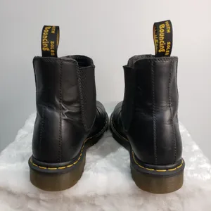 Dr Martens Black Chelsea Boots Womens Size 9 thumbnail 4