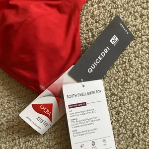 NEW ATHLETA South Swell Bikini Top Size Small Padded Sporty Strappy Red A/C NWT thumbnail 5