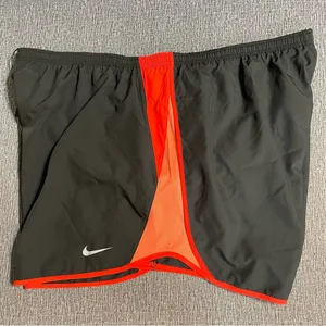 Nike Women’s Running Shorts thumbnail 2