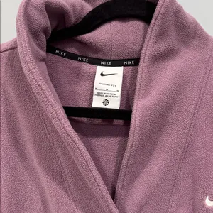 Nike Therma-FIT One Women’s Purple Oversized Long-Sleeve Fleece Top Sweater Sz M thumbnail 3