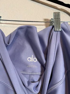Alo Yoga Light Purple Leggings Large thumbnail 3
