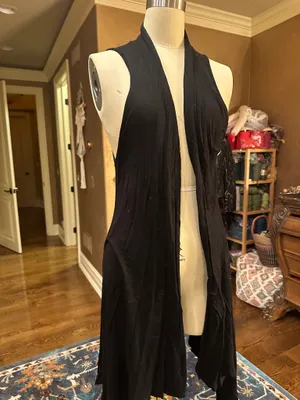 Black Vest Cutey Size M thumbnail 2
