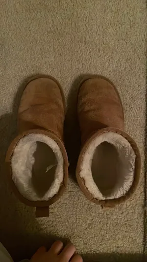 Ugg minis  thumbnail 7