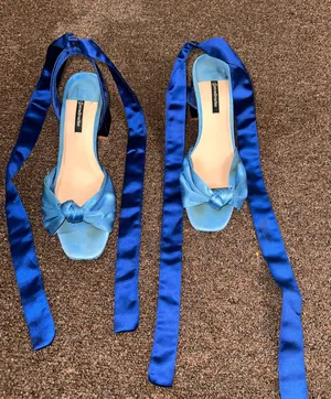 Heels  thumbnail 1