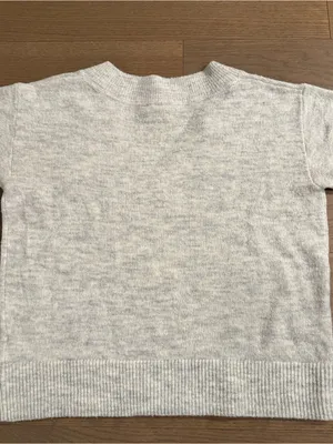 GAP Gray V-Neck Sweater XS thumbnail 2