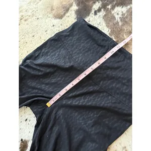 Lululemon Groove Super-High-Rise Flared Pant Segment Emboss Black Size 8 thumbnail 9