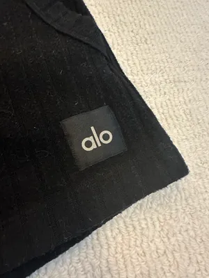 Alo sweat shorts thumbnail 4