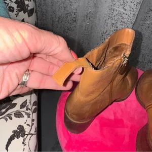Vince Camuto Womens Cognac Leather Block Heel Ankle Boots Size 8.5M Brown‎ Zip thumbnail 7
