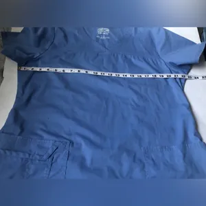 Cherokee Workwear Core Stretch Scrub Top thumbnail 4