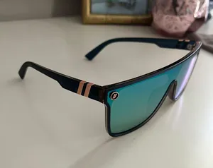 Blenders Sunglasses thumbnail 4