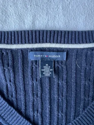 Tommy Hilfiger Women’s Lightweight Knit Sweater - Size M thumbnail 5