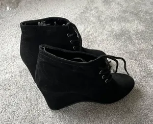 Black Wedge Heels Size 6 thumbnail 2