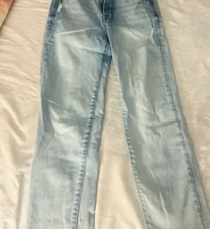 Women jeans thumbnail 1