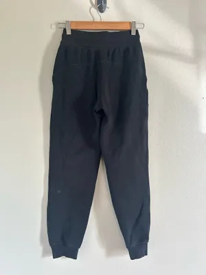 Lululemon Scuba High-Rise Jogger Black Cotton Fleece Sweatpants Size 0 W-27 thumbnail 3