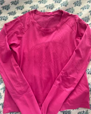 Lululemon Long Sleeve thumbnail 1