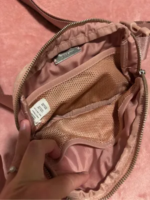 Lululemon bag thumbnail 4