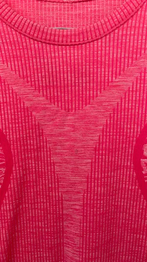 Lulu Hot pink long sleeve thumbnail 4
