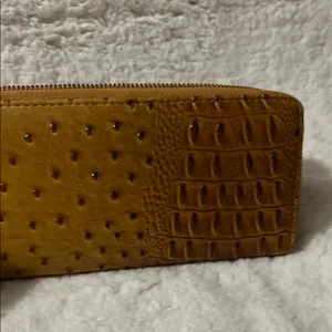 Ostrich‎ Faux leather Brown Textured Wallet thumbnail 11