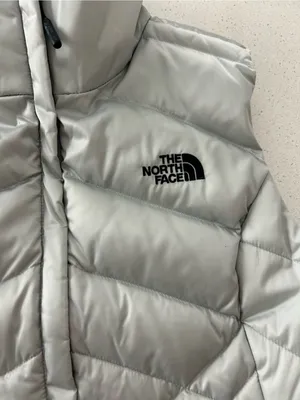 The North Face Aconcagua Vest Down 550 Fill Lunar Ice Grey Womens Medium NWT thumbnail 5