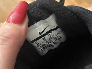Nike Unisex Black and Gray Lightweight Training Sneakers Womens size 11 thumbnail 4